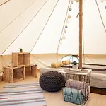 Dragonfly Gardens Urban Glamping בראשוב