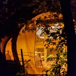 Dragonfly Gardens Urban Glamping *