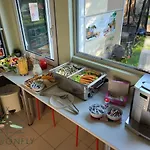 אוהל מפואר Dragonfly Gardens Urban Glamping *