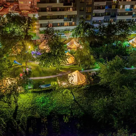 Dragonfly Gardens Urban Glamping Luxury tent