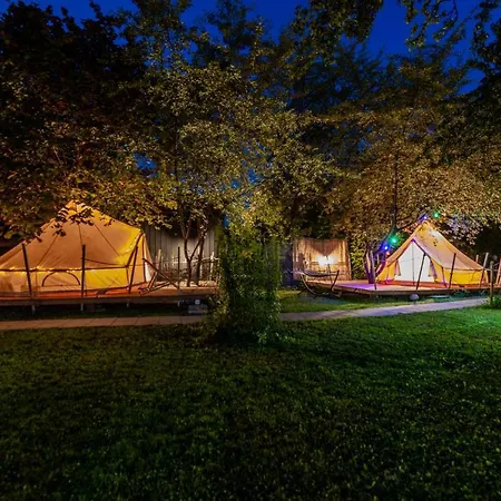 Dragonfly Gardens Urban Glamping Luksusowy namiot Braszów