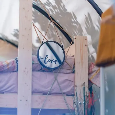 Dragonfly Gardens Urban Glamping