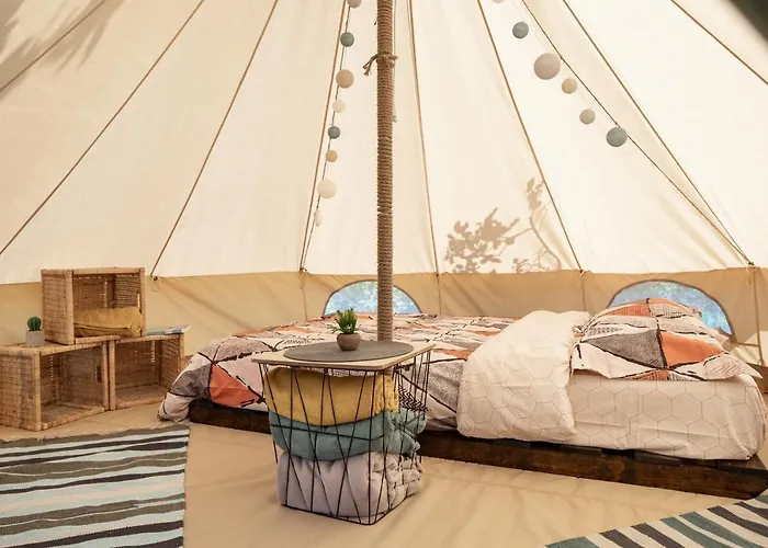 Dragonfly Gardens Urban Glamping 豪华帐篷 布拉索夫