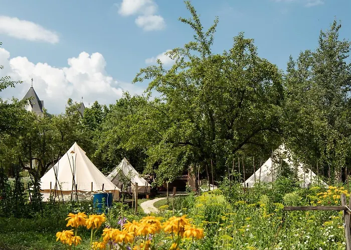 Dragonfly Gardens Urban Glamping 豪华帐篷