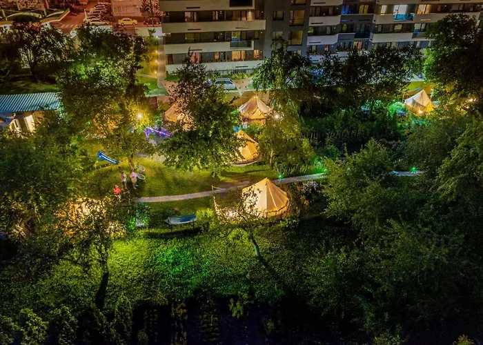 Dragonfly Gardens Urban Glamping Luxury tent