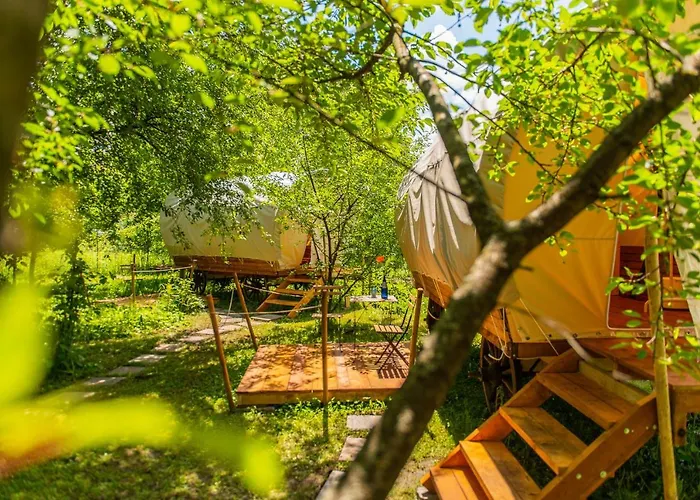 Dragonfly Gardens Urban Glamping