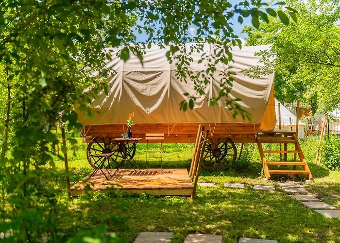 Luxuszelt Dragonfly Gardens Urban Glamping