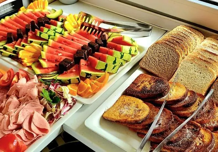 豪华帐篷 Dragonfly Gardens Urban Glamping